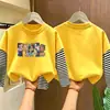 Camiseta listrada de manga comprida para meninas, novo estilo outono 2026, camiseta básica de algodão puro para crianças meninas, top para crianças maiores