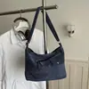 2026 Bolso de Hombro o de Mano Casual de Mezclilla Lavable de Gran Capacidad, Estilo Nuevo, Ligero, Color Sólido, para Viajes Diarios