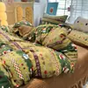 Conjunto de quatro peças estilo princesa Classe A, espesso e quente, de veludo de leite, para cama de casal, conjunto de colcha acolchoada com renda e capa de edredom para outono e inverno
