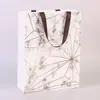 Bolsas de papel sin base de estilo boda de lujo ligero en stock para recuerdos de boda, regalos de dulces y bolsas de compras para accesorios de alta gama
