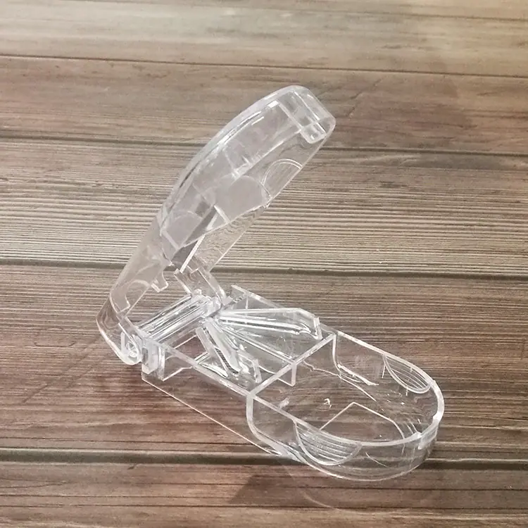 白色