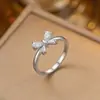 Anillo de Zirconia Micropavimentada Nuevo Transfronterizo Celebridad de Internet para Mujer, Anillo de Dedo Índice de Lujo Ligero de Moda de Gama Alta para Mujer con Apertura Ajustable