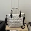 Bolso de Mano Moderno de Gran Capacidad 2025 Nuevo Estilo Material de Algodón Bolso de Hombro Cruzado Bolso Casual Bolso Tote para Mujer