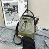 Bolsa para Botella de Agua con Combinación de Colores Estilo Montaña, Bolso Ligero para Hombro Cruzado para Exteriores, Bolsa Portátil Todo en Uno para Teléfono Móvil y Taza de Agua, Informal y Sencillo