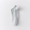 Calcetines de media pantorrilla para hombre para primavera y verano, sencillos y versátiles, calcetines cortos de vestir, calcetines tipo barco básicos de color liso, adecuados para todas las estaciones