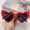 Óculos de Sol Transfronteiriços Modernos em Formato de Coração, Óculos para Madrinhas, Óculos Estilo Influenciador, Óculos de Festa Europeus e Americanos, Óculos para Performance