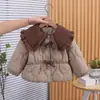 Conjunto de Roupas de Inverno para Meninas 2026 Novo Outono/Inverno Infantil Esportivo Estiloso Bebê Menina Algodão Espessado com Gola Reversível Conjunto de Duas Peças