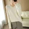 Camiseta de algodón de manga larga con cuello en V para mujer, de importación, para primavera y otoño, corte ajustado, versátil, básica, top simple y elegante para mujer, venta al por mayor