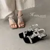 Sandalias de cuña con tira tejida de pedrería estilo francés de punta abierta para mujer 2026 Nuevos Zapatos Romanos de Comercio Exterior con Punta Cuadrada y Tacón Grueso Irregular