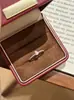 Anillo Súper Brillante de Zircón con Forma de Calabaza Pequeña, Sencillo y Moderno, Lujo Ligero y Sensación de Alta Gama, Accesorio de Mano Versátil para el Viaje Diario de las Mujeres