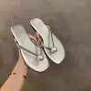 Chanclas Cómodas Ligeras Planas Poco Profundas Estilo Francés para Mujer, Nuevas Chanclas de Perla para Playa Verano 2026