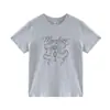 Camiseta Cinza de Gola Redonda e Manga Curta para Mulheres, Marca da Fábrica Original, Estilo Americano Tendência com Estampa de Laço, Top Casual Versátil