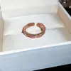 Anillo de rombos de diamantes completos vintage usado exquisito luz de lujo sensación de alta gama anillo para el dedo índice diseño de nicho de moda anillo para el dedo