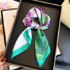 Bufanda de mujer elegante estilo coreano, seda sintética estampada, pañuelo cuadrado, chal de alta gama, bufanda para el cuello con protección solar, pañuelo para la cabeza, pañuelo para el cuello