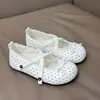 Zapatos Mary Jane de lunares con suela plana zapatos blancos para mujer 2026 otoño nuevo súper calientes versátiles zapatos de mujer corte bajo zapatos de un solo color