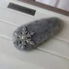Pinza para el pelo de perla natural Gris Pinza para el pelo de perla esponjosa Copo de nieve Pinza para el flequillo Pinza lateral Atmósfera de otoño e invierno Pinza Bb