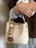 Moda Retro de Otoño 2026 Bolso Cubo de Gran Capacidad Estiloso Bolso de Hombro para Viaje