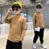 Camisa de base de veludo infantil outono e inverno camiseta para meninos com gola meia-alta média e grande top infantil quente e moderno com forro de lã