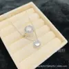 Atacado Banhado a Prata Incrustado Calcedônia Branco Gelo Formato Escada Pequeno Pingente Conjunto Ágata Verde Pequeno Canhão de Aço Anel Conjunto de Duas Peças