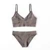 Calcinha Fio Dental Triângulo Sexy com Strass Estilo Europeu e Americano para Mulheres, Esportes Fitness Levanta Bumbum Cintura Baixa Cortada Alta com Letras, Poliéster