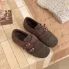 Mocasines Cuadrados Tallados Estilo Retro para Mujer Zapatos 2026 Otoño/Invierno Nuevos Planos Estilo Británico Zapatos Planos Negros de Piel Pequeña