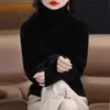 Nuevo suéter de punto grueso de cuello alto color liso simple de ajuste holgado estilo coreano para otoño e invierno para mujer, cálido y adecuado como capa base