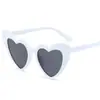Nuevas Gafas de Moda Navideñas de Amor Gafas de Sol Lindas de Corazón Gafas de Sol Europeas y Americanas Gafas de Corazón Moda Street Style