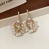 Pendientes Largos con Borla de Flor de Zirconia con un Toque de Lujo Ligero y de Alta Gama, Pendientes de Artesanía Pesada Estilo Bosque, Modernos y de Diseño Único