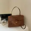 Bolsa Tote Retrô de Grande Capacidade para Mulheres 2025 Inverno Novo Estilo Versátil Leve Luxo Simples Ombro Transversal