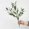Galhos de Oliveira Artificiais Adereços para Fotografia Transfronteiriça Arranjo de Flores Decoração Montagem de Cena Galhos de Árvore Artificiais Plantas Decoração de Casa Transfronteiriça