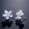 Pendientes de Tuerca de Circonita de Cobre Estilo Coreano, Accesorios Sencillos de Flor para Orejas, Accesorios de Joyería de Lujo Ligero de Alta Gama, Venta al por Mayor Directamente de la Fuente