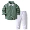 Verano Nuevo Estilo Británico Verde Oscuro Solapa Manga Larga Camisa Blanco Marfil Corbata de Lazo Traje Pantalón Largo Conjunto