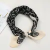 Pañuelo de Seda de Algodón y Lino Estilo Coreano 70cm, Moderno y Versátil, Pañuelo Cuadrado Pequeño Sencillo y Artístico, Adecuado para Fotografía de Viaje y como Pañuelo Decorativo para el Cuello