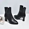 Botas femininas de salto alto, saltos finos, nova coleção outono/inverno 2026, bico fino, couro macio, sola macia, elegantes, forradas com fleece, botas de couro de cano médio