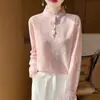 Nueva camisa de punto con base de encaje fino y cuello medio alto para mujer, diseño Sense, primavera y verano, corte entallado, estilo occidental.