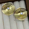 Nuevos Pendientes Florales con Borlas Estilo Vintage de Diseño Único, Aretes de Botón Huecos Retro, Accesorios para Orejas de Moda Estilo Ins para Mujeres