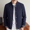 Nova jaqueta impermeável casual de negócios masculina para o início do outono 2026 jaqueta de outono estilo old money com gola bomber para homens