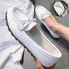 Mocasines para mujer antideslizantes primavera y verano nuevos zapatos planos de una sola capa suela blanda sin cordones mujeres embarazadas cómodos madre blancos zapatos de enfermera