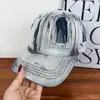 Boné de Baseball Tingido Desgastado Estilo Japonês e Coreano Rasgado para Mulheres, Chapéu de Sol Colorido da Moda de Primavera e Outono com Personalidade para Homens