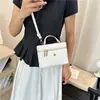 Bolso Cuadrado Pequeño Transfronterizo Fresco de Moda para Mujer, Bolso de Hombro Tejido de Color Sólido Nuevo Otoño 2026, Bolso Cruzado para el Trabajo