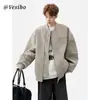 Jaqueta de baseball vintage americana, estilo high-street outonal masculino, legal e estilosa, design de jaqueta de couro tie-dye, jaqueta curta estilo workwear, moderna
