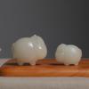 Figurilla de Vaca Pequeña de Fruta Marfil Luminosa Nuevo Artesanía de Escritorio Mascota de Té Buey del Zodíaco Brillante Tallado