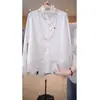 Camisa de Encaje Oreja de Madera para Mujer 2025 Primavera Nueva Gama Alta Lujo Ligero Reductora de Edad Estilo Occidental Top Único Chic