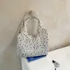 Bolsa Tote Retrô de Bolinhas de Alta Qualidade Feminina Outono 2026 Nova Grande Capacidade Casual Moda Bolsa Tote de Ombro Único