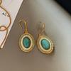 Aretes collar retro europeos y americanos para mujer de lujo ligero diseño nicho de alto sentido cadena para suéter de alto sentido nuevos accesorios moda