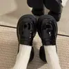 Comércio Exterior Sapatos Pequenos de Couro com Salto Grosso Feminino Estilo Britânico Nova Primavera Retrô Flats de Uniforme JK Mocassins de Solado Grosso Aumento de Altura