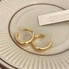 Aretes Casuales Geométricos en Forma de C Estilo Frío Diseño Nicho Aretes de Aro Liso Aretes Femeninos Versátiles Aretes Populares