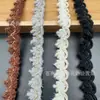 2cm Encaje Tejido con Hilo Dorado de Tres Flores Estilo Chanel Unilateral Pequeño Adorno de Encaje para Manualidades Adecuado para Ropa, Bordes de Faldas, Bordes de Sombreros y Accesorios Textiles para el Hogar