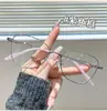 Gafas de Aumento Retro Pequeñas y Elegantes, Lentes Planos Azules Bloqueadores de Luz, Monturas de Metal para Mujer, Aspecto Natural de Alta Gama