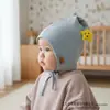 Gorro para Bebé Estilo Nuevo Primavera y Otoño Cara Sonriente Orejeras de Estrella Algodón Puro con Lazos Gorro Suave para Recién Nacido